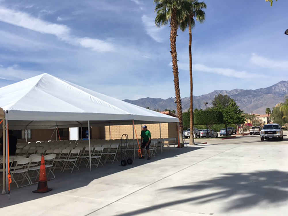 40x40 frame tent exterior